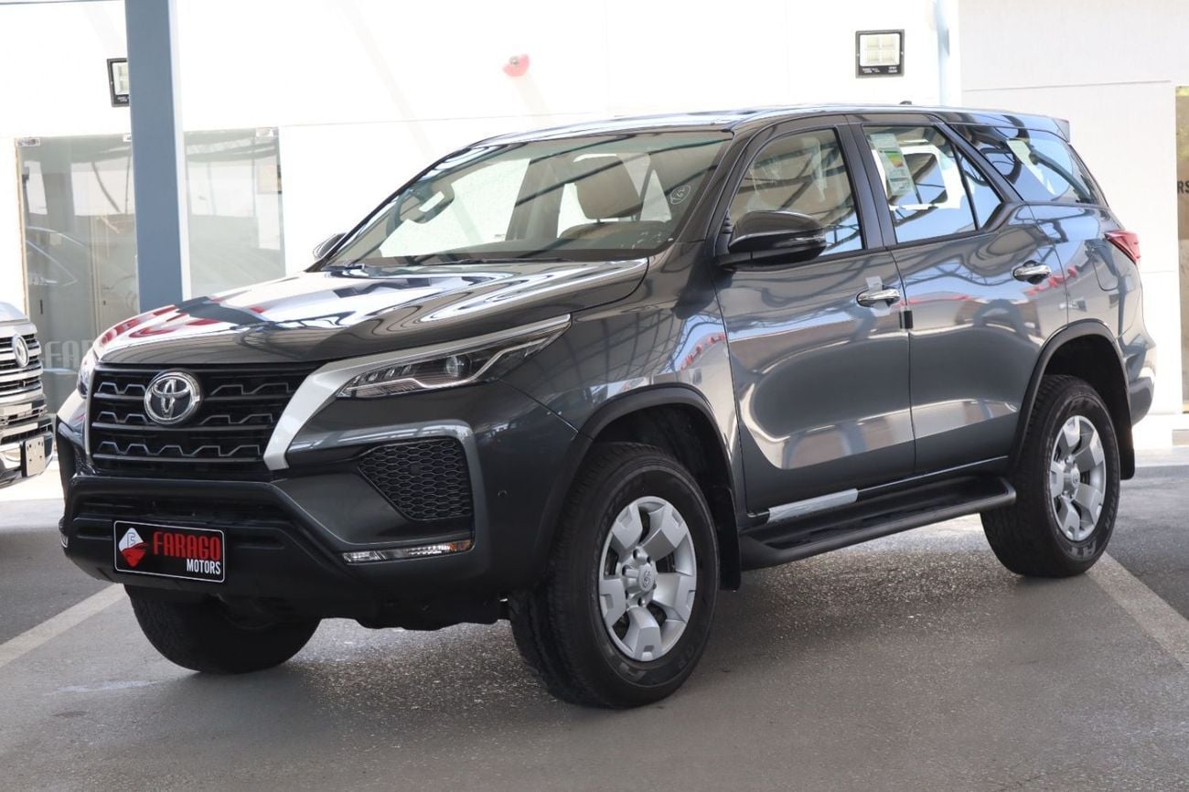 تويوتا فورتونر 2.4 DIESEL AUTOMATIC  **EXPORT ONLY**التصدير فقط خارج الخليج**