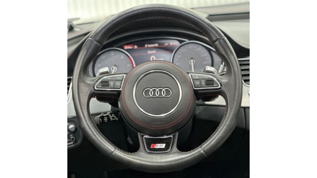 Audi S8 TFSI quattro 2015 Audi S8 Quattro, Full Service History, Full Options, Excellent Condition, GCC Spec