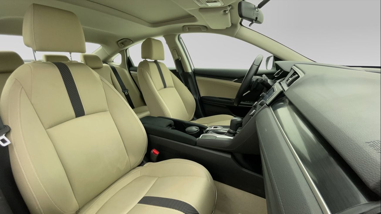 هوندا سيفيك LX SPORT 2 | بدون دفعة مقدمة | اختبار القيادة في المنزل