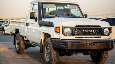 Toyota Land Cruiser Pick Up 79 SC 2.8L T/Diesel A/T 2025YM