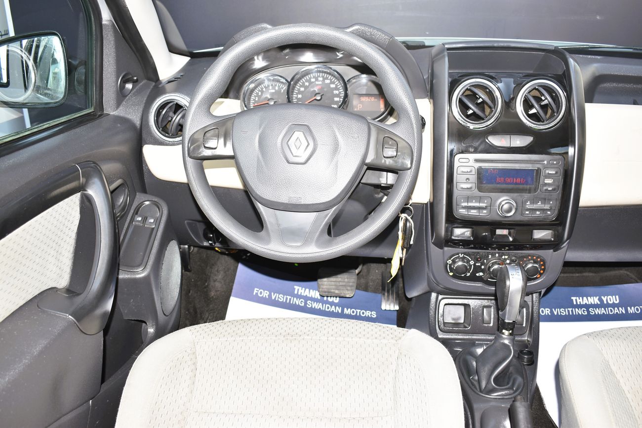 Renault Duster AED 429 PM | 2.0L PE 2WD GCC DEALER WARRANTY