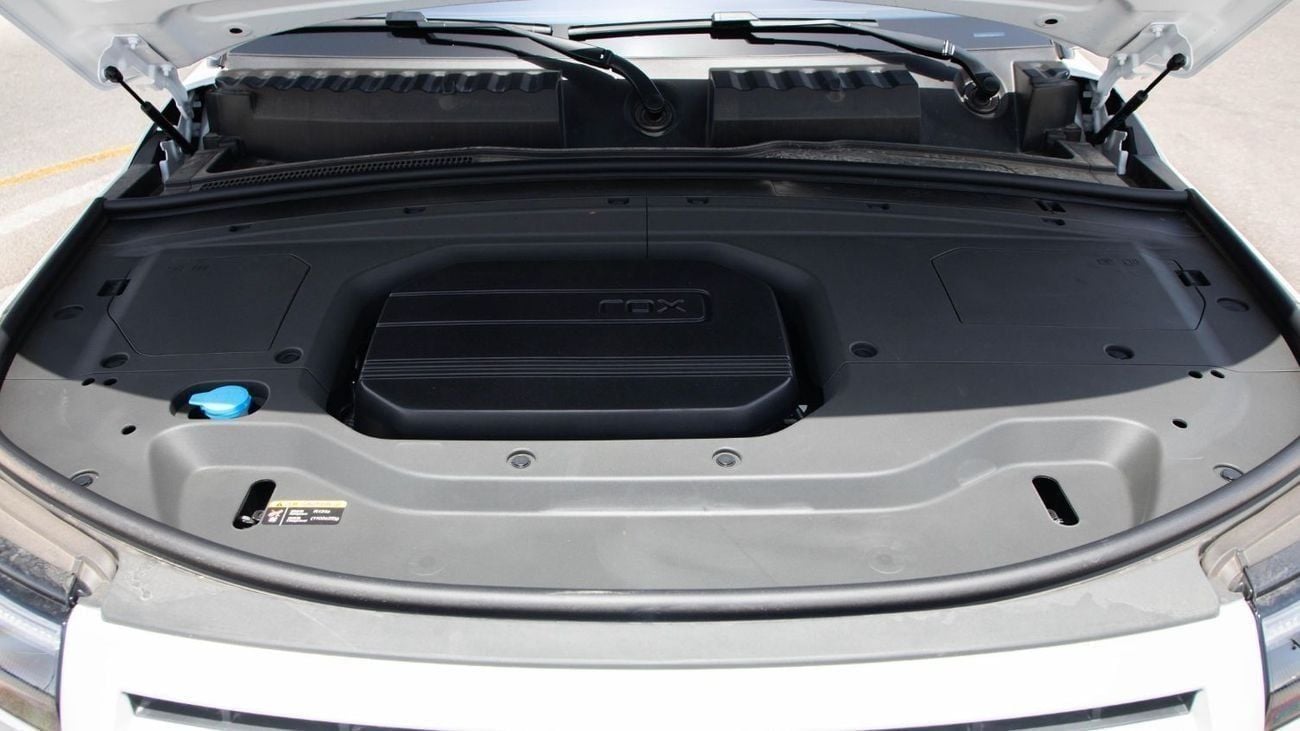 ROX 01 PRESTIGE VIP 7SEATS 1.5L PLUG-IN LONG RANGE FOR LOCAL