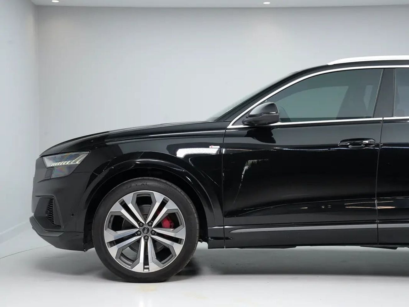 Audi Q8 55 TFSI S-LINE LUXURY S line | GCC SPECS | EXCELLENT CONDITION