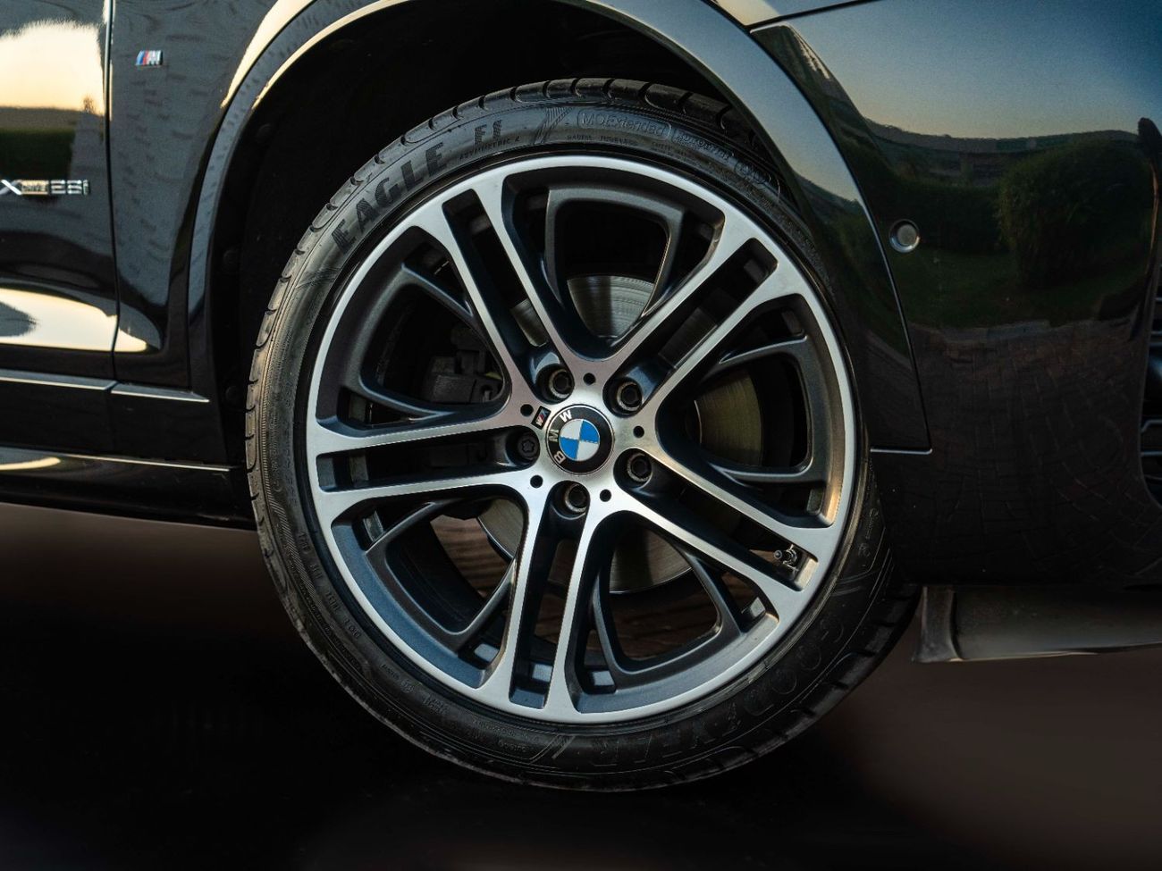 BMW X4 AED 1,573 PM • X4 XDRIVE 28i M-KIT • FULL OFFICIAL BMW SERVICE HISTORY • 2.0L TURBOCHARGED