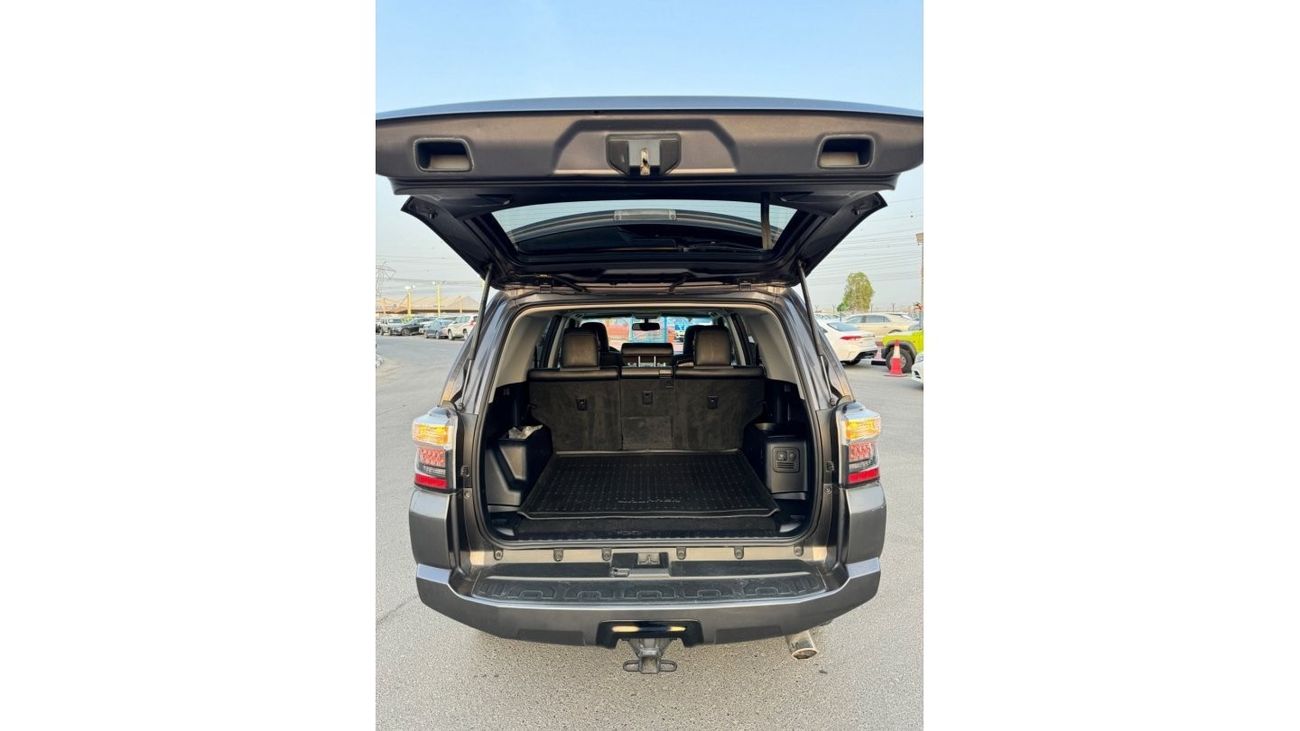 Toyota 4Runner 2019 SR5 PREMIUM SUNROOF 4x4 FULL OPTION US SPEC