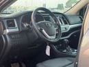 Toyota Highlander LE (NON GCC) 2019 Toyota Highlander 3.5L V6 - AWD 4x4 - Rear Camera - Leather seat 7 -