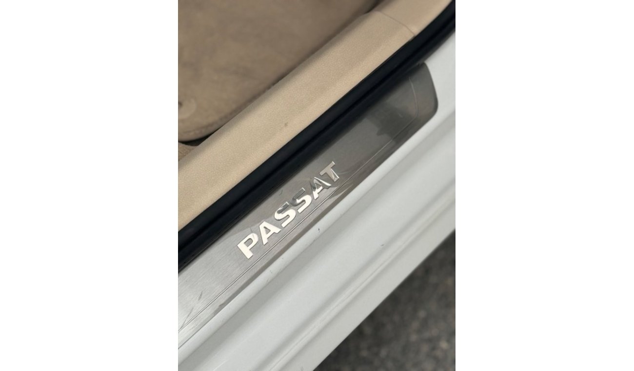 Volkswagen Passat SEL Passat 2015 GCC top of rang with low Km