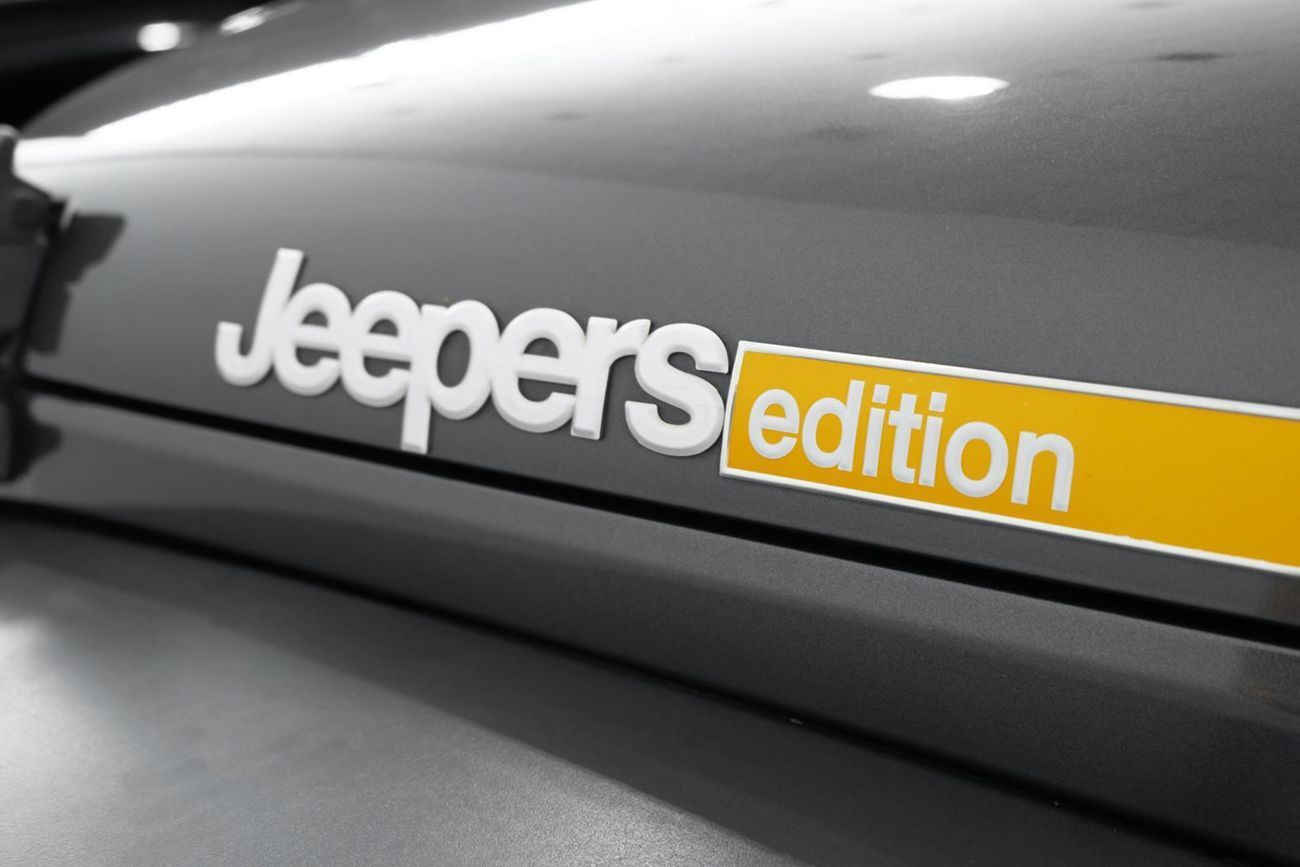 Jeep Wrangler Unlimited Sport 3.6L A/T