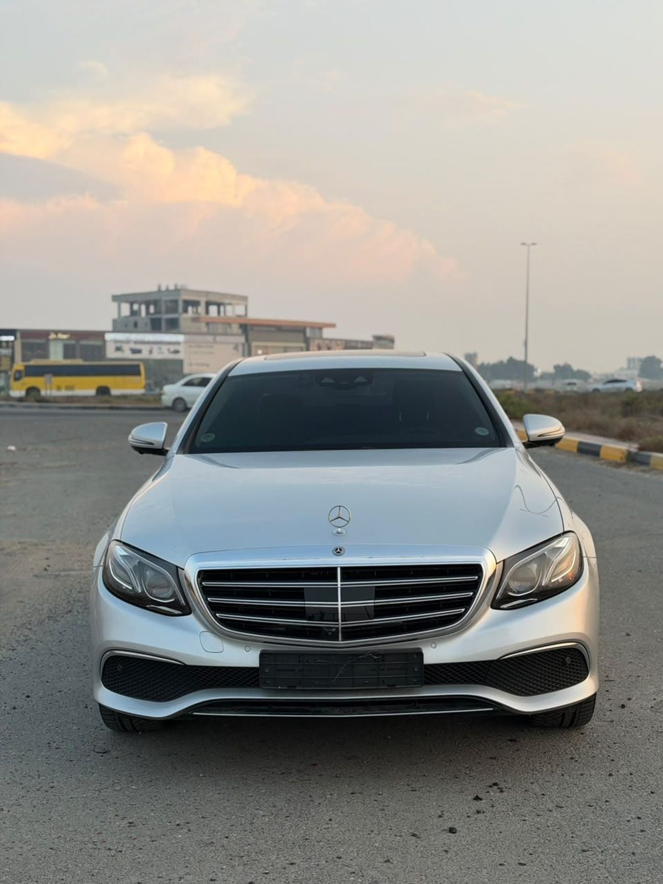 مرسيدس بنز E300 بريميوم بلس E300 4MATIC 2020 2.0T