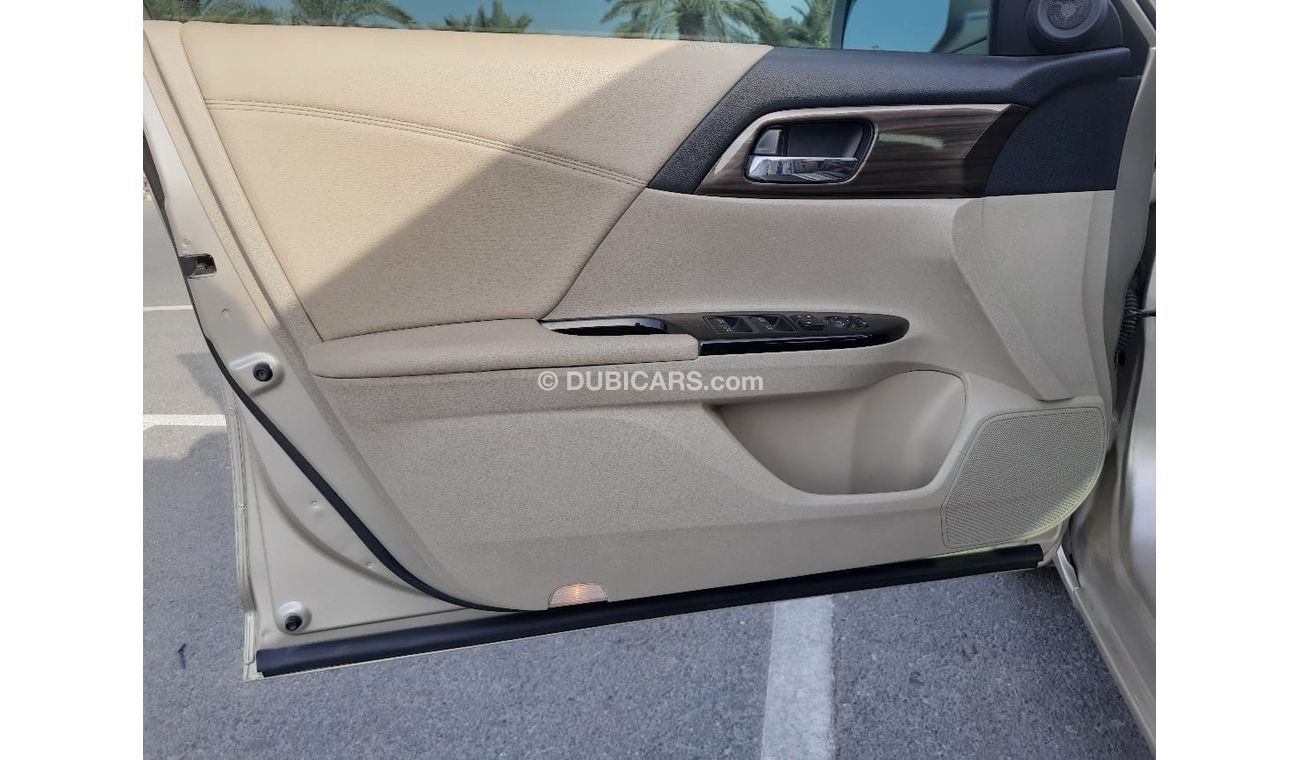 Honda Accord EX Honda Accord _2017 V4 full option very clean car accident free original paint