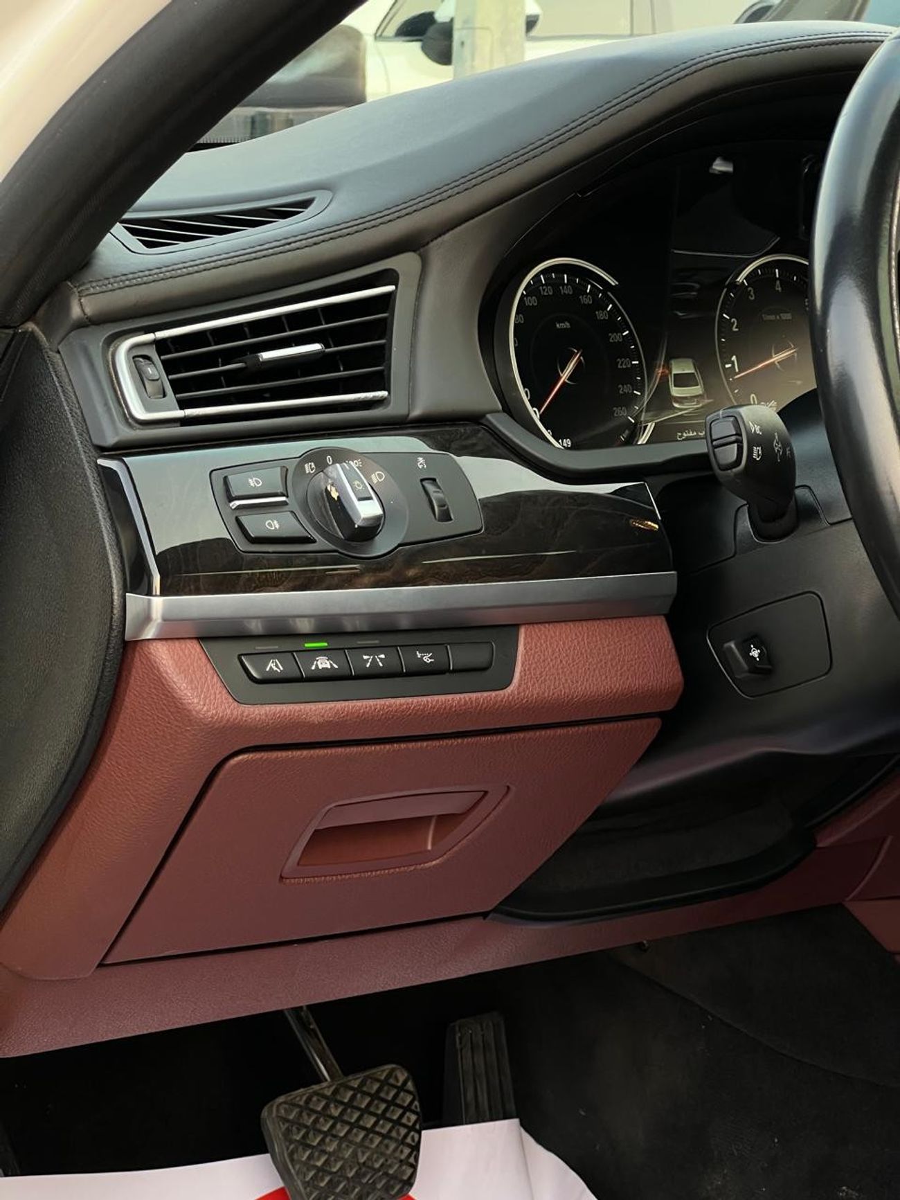 بي أم دبليو 750Li بريستيج بي ام دبليو 750 لارج موديل 2014 مواصفات خليجية صبغ وكالة بدون حوادث