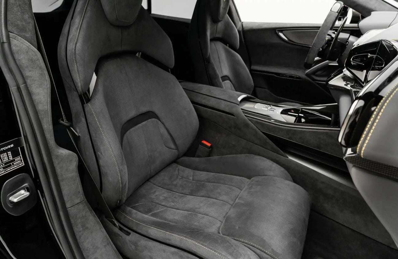 فيراري بوروسانجوي 6.5L V-12 Naturally Aspirated Engine