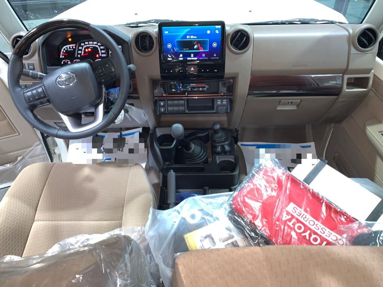 تويوتا لاند كروزر بيك آب LX 2.8L  DIESEL SINGLE CABIN