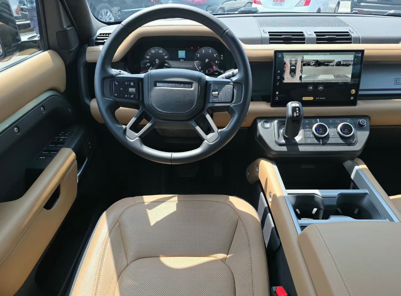 Land Rover Defender P400 90 X-Dynamic HSE 3.0L (5 Seater) X Dynamic HSE Under Warranty 2025 5 Seater