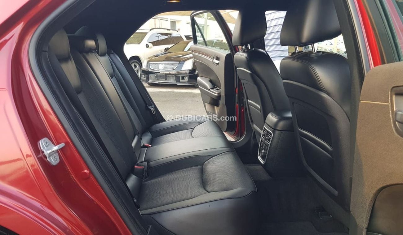 كرايسلر 300C موديل 2012 خليجي  حاله ممتازه من الداخل والخارج مالك واحد من الوكاله تشيكات وكاله 2مفتاح
