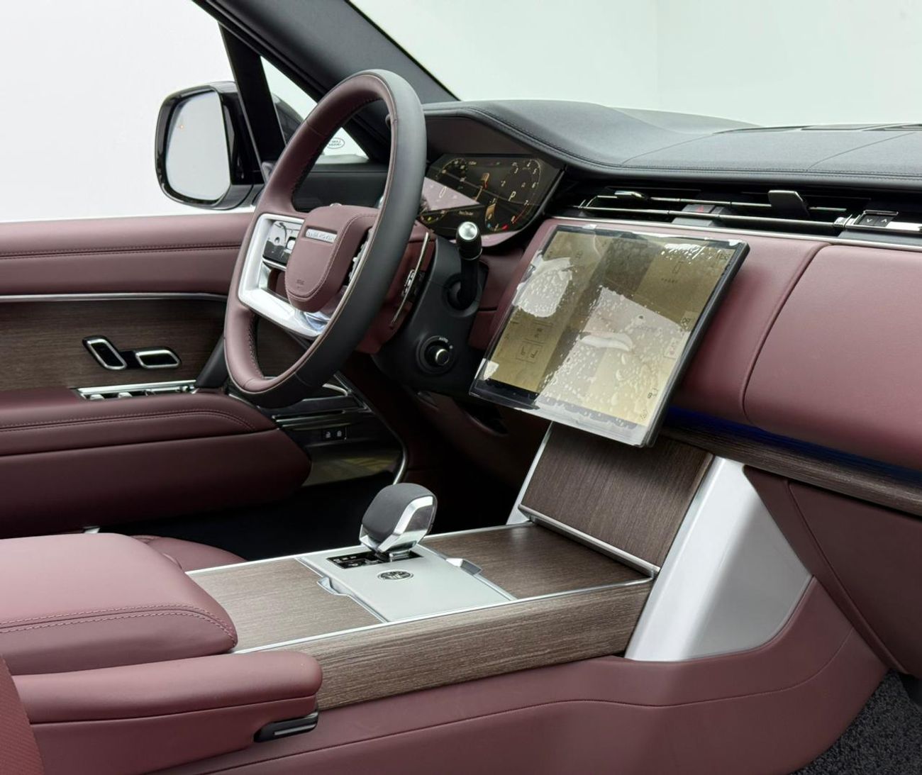 لاند روفر رينج روفر SE P530 4.4L 2025 Range Rover SE P530 ,Warranty ,Brand New ,Canadian Spec