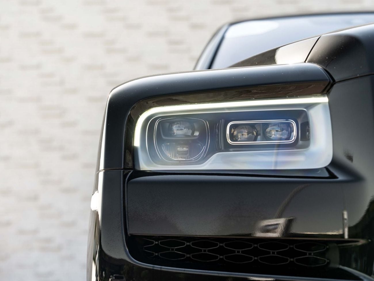 رولز رويس كولينان Rolls-Royce Cullinan Black Badge 2023