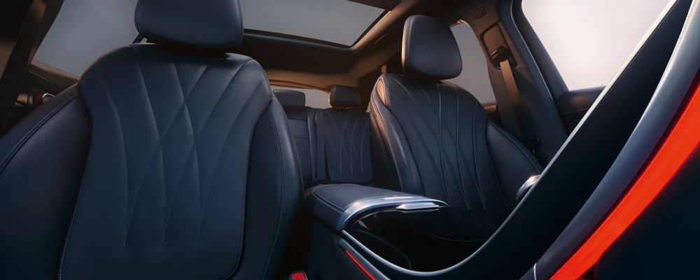 Mercedes-Benz GLC 300 interior - Seats
