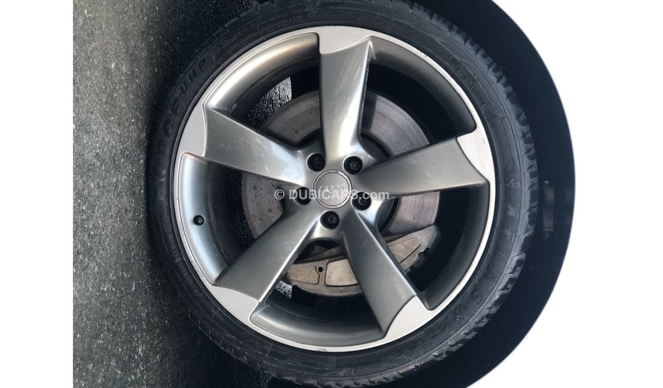 أودي A8 موديل 2015 خليجي فل مواصفات بانوراما ومثبت سرعه وتحكم كهربي كامل و5كاميرات وستاير وشاشات وطاولات خلف