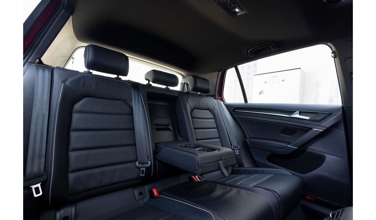 Volkswagen Golf R Volkswagen Golf R 2019 GCC under Warranty with Flexible Down-Payment.
