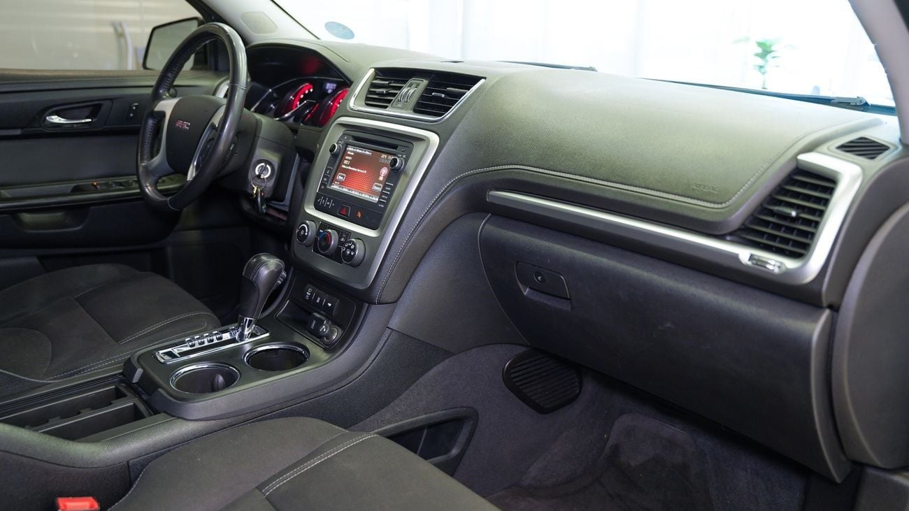 جي أم سي أكاديا GCC