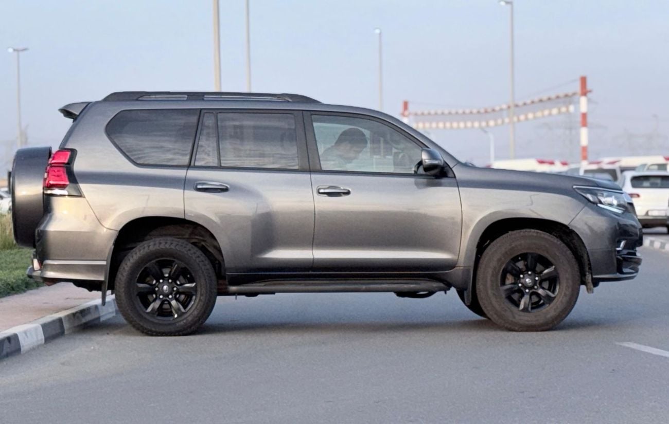 Toyota Prado Toyota prado 2016 upgrade 2023 2.8L v4 Diesel Engine Colour Grey push start Transmission Automatic I