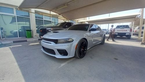 Dodge Charger SRT Hellcat 6.2L (717 HP)