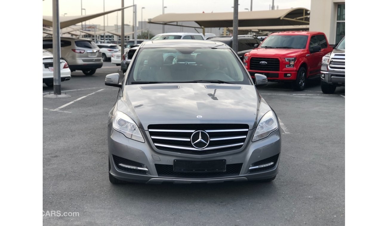 Mercedes-Benz R 300 Mercedes benz R300 model 2013 GCC car prefect condition full option low mileage