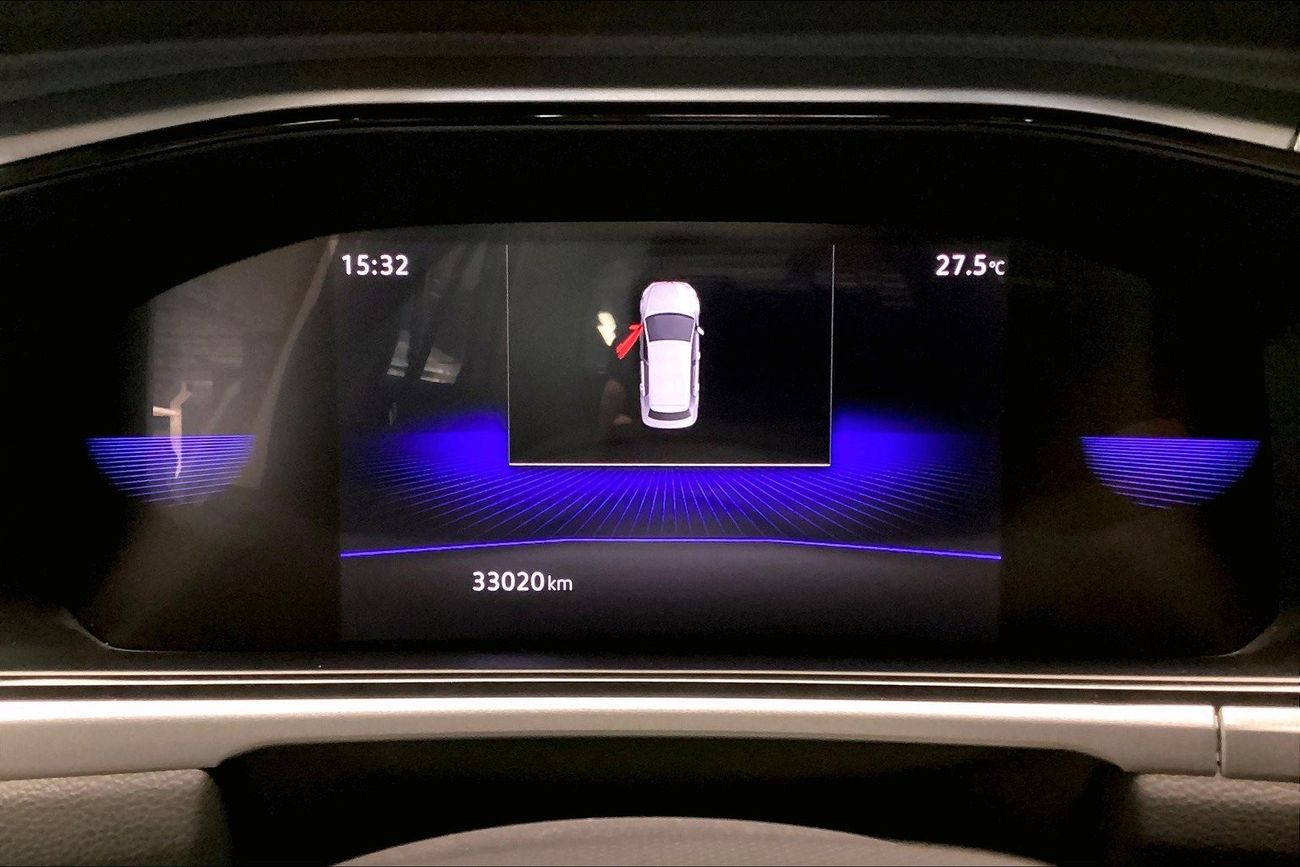 بي أم دبليو 318i Executive | شامل الضمان | 0 ﺪﻔﻋﺓ ﺃﻮﻟﻯ