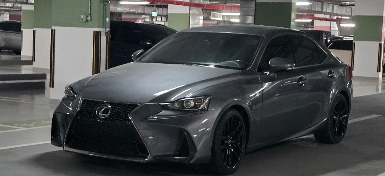 Lexus IS300 F Sport 3500CC 6 Cylinder