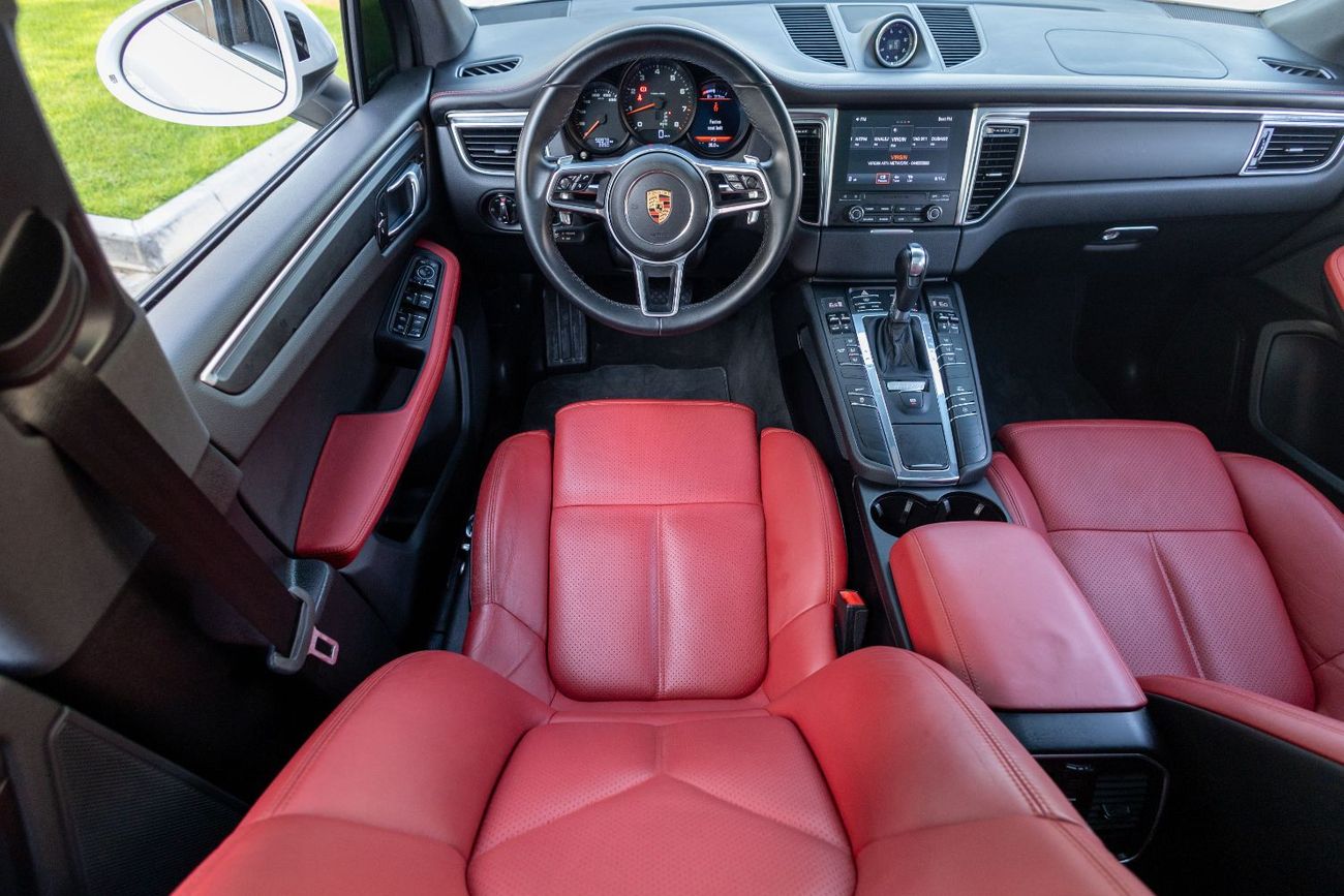 Std 252 مستعملة بورش ماكان Std 2.0L (252 HP) 2018 للبيع في دبي - 883699