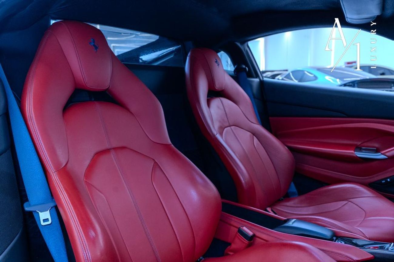 فيراري F8 تريبوتو 3.9T V8 2022 Ferrari F8 Tributo, Ferrari Warranty + Service Pack, Low Kms, 710HP, Carbon Fiber Packa