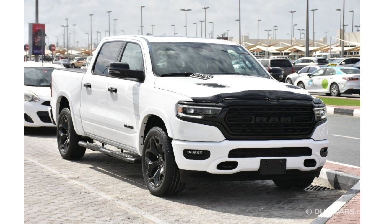 RAM 1500 LIMITED V-8 (CLEAN CAR WITH WARRINTY)