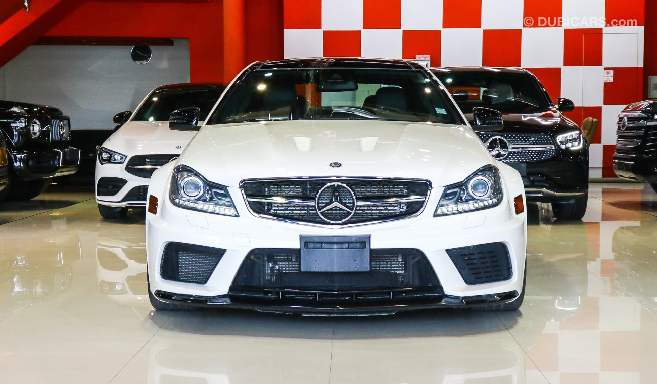 مرسيدس بنز C 63 كوبيه Black Series