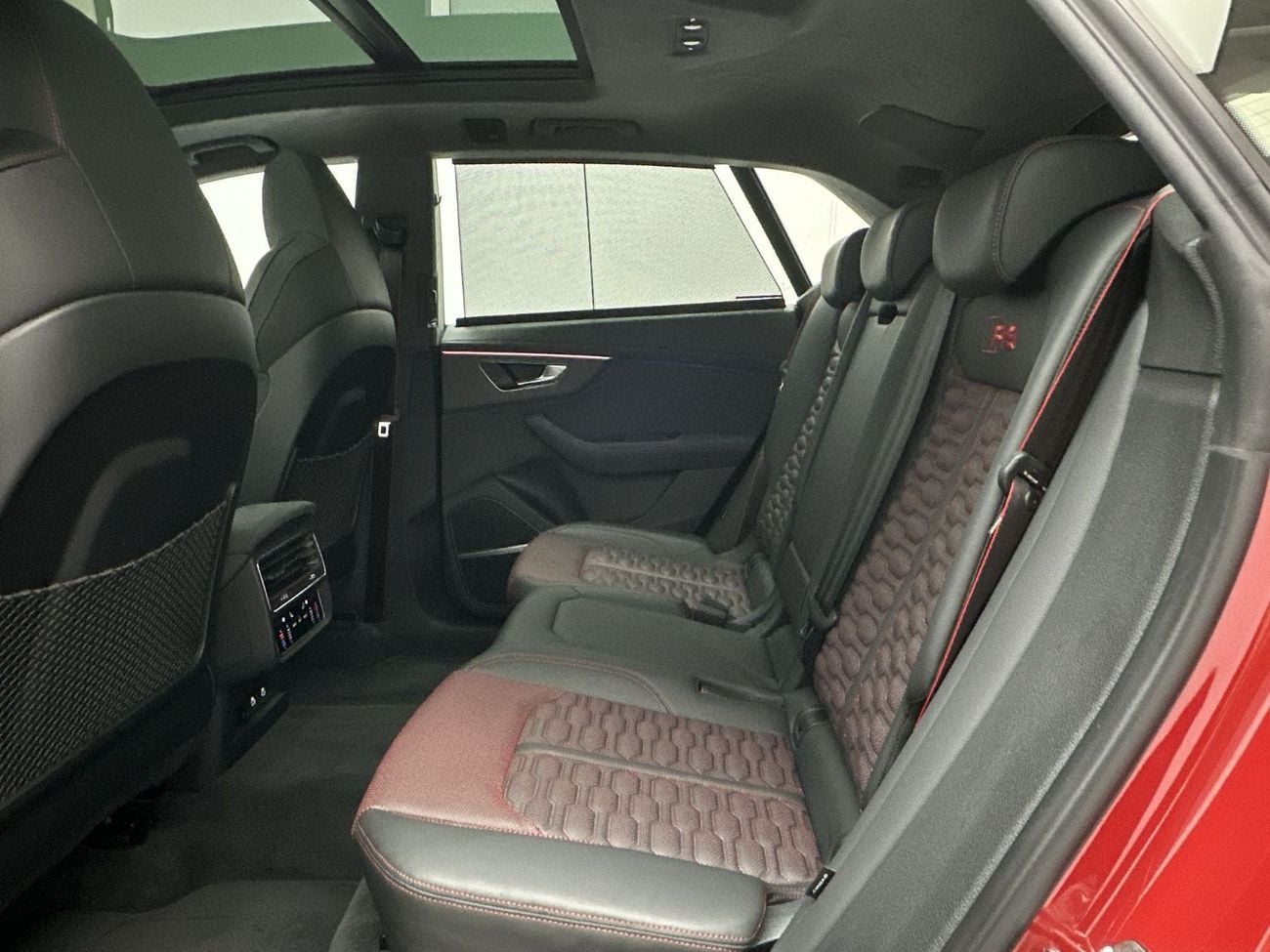 Audi RSQ8 RS Q8 SUV Performance 640hp Carbon Edition (Ref# 19681)