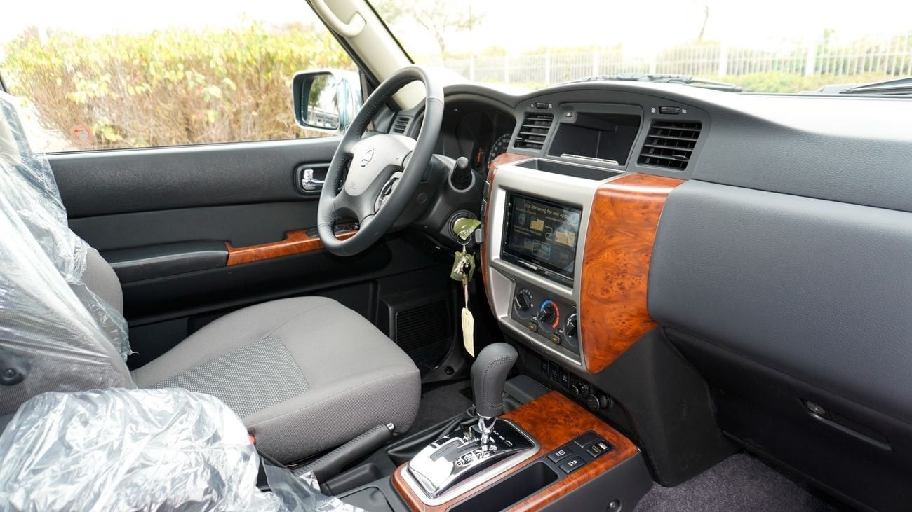 Nissan Patrol Safari Safari 4.8L A/T