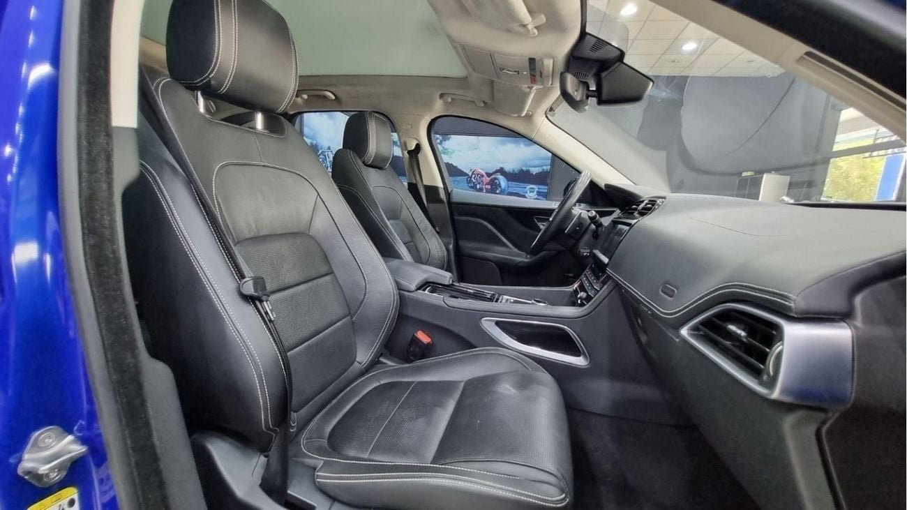Jaguar F Pace R-Sport SUMMER PROMOTION JAGUAR F PACE R 2.5T 2019 GCC IN PERFECT CONDITION UNDER AL TAYER WARRANTY