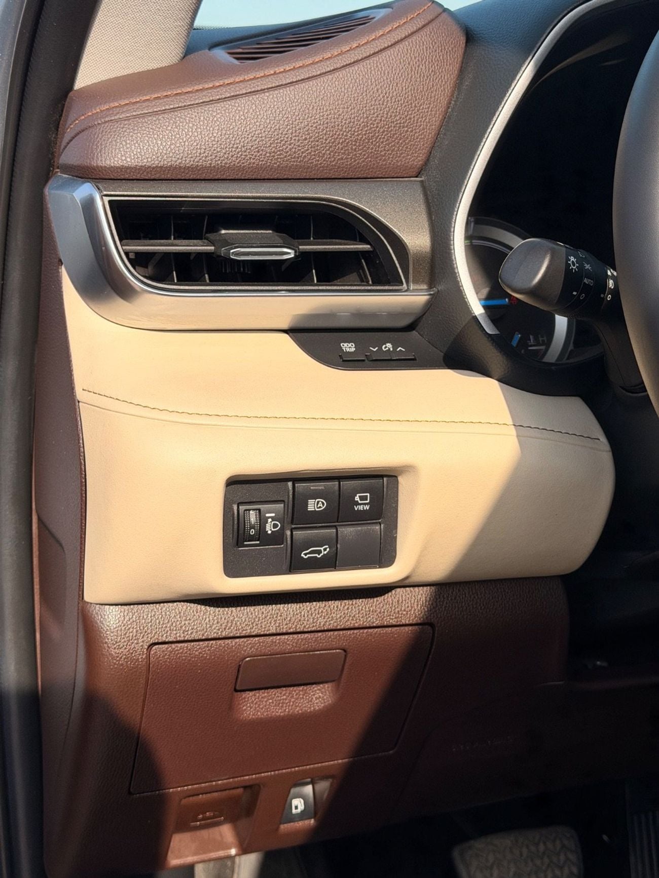 تويوتا هايلاندر Hybrid Platinum 2.5L | 360 camera, panoramic , head up display