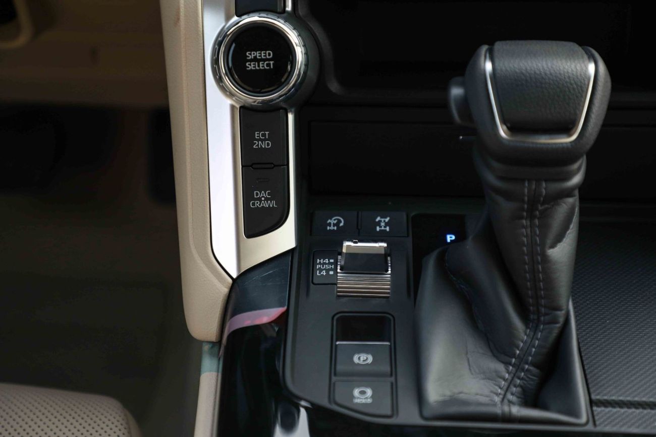 Toyota Land Cruiser 2024 Toyota LC300 4.0 GXR - Black inside Beige | Export Only