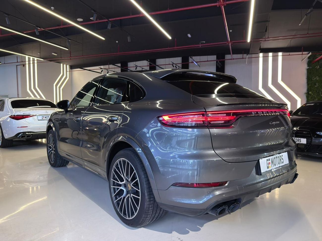 Porsche Cayenne STD Base Coupe 2023 Porsche Cayenne Coupe - GCC Specs - Full service history available