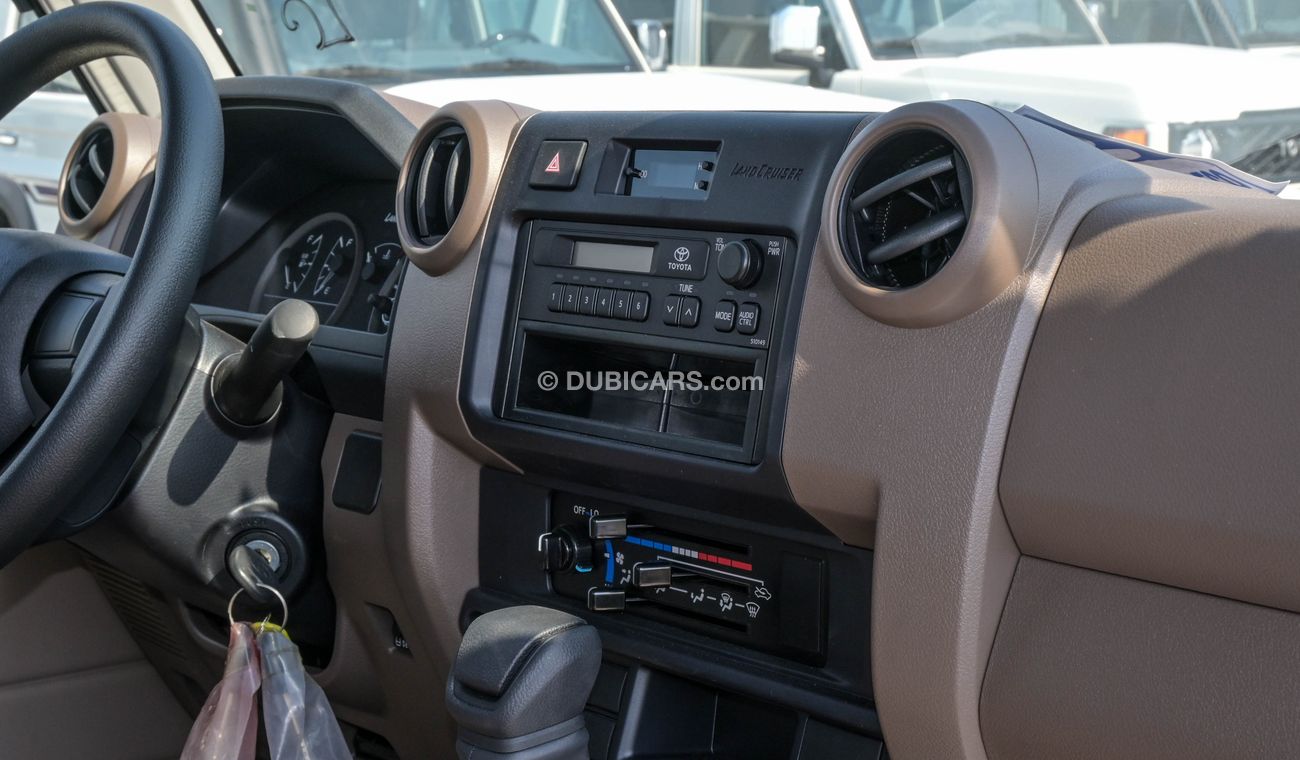 Toyota Land Cruiser Pick Up LC79 2.8L YM 2024 BASIC