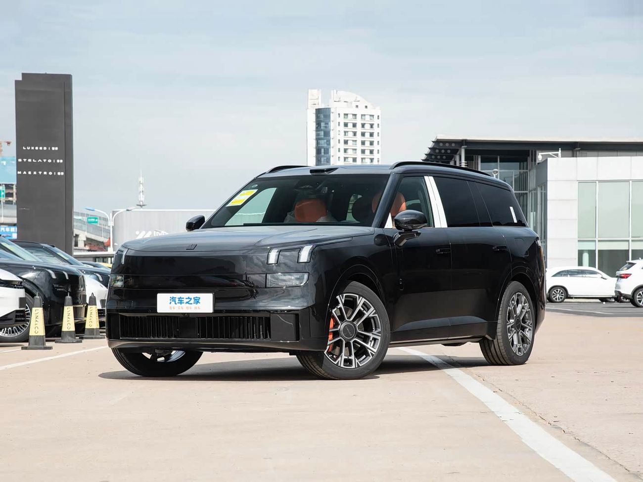 Lynk & Co 900  (EXPORT PRICE）