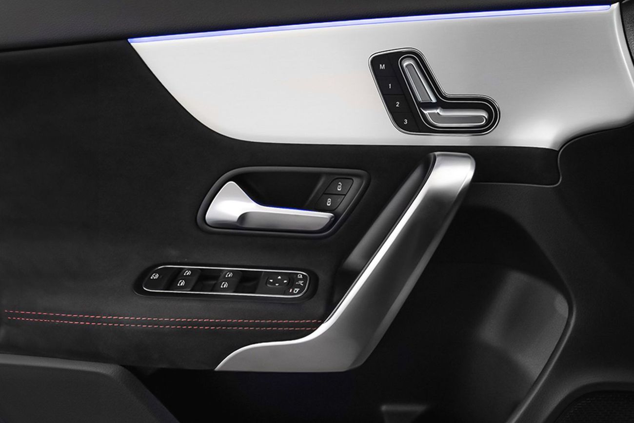 مرسيدس بنز A 35 AMG 4MATIC Hatchback