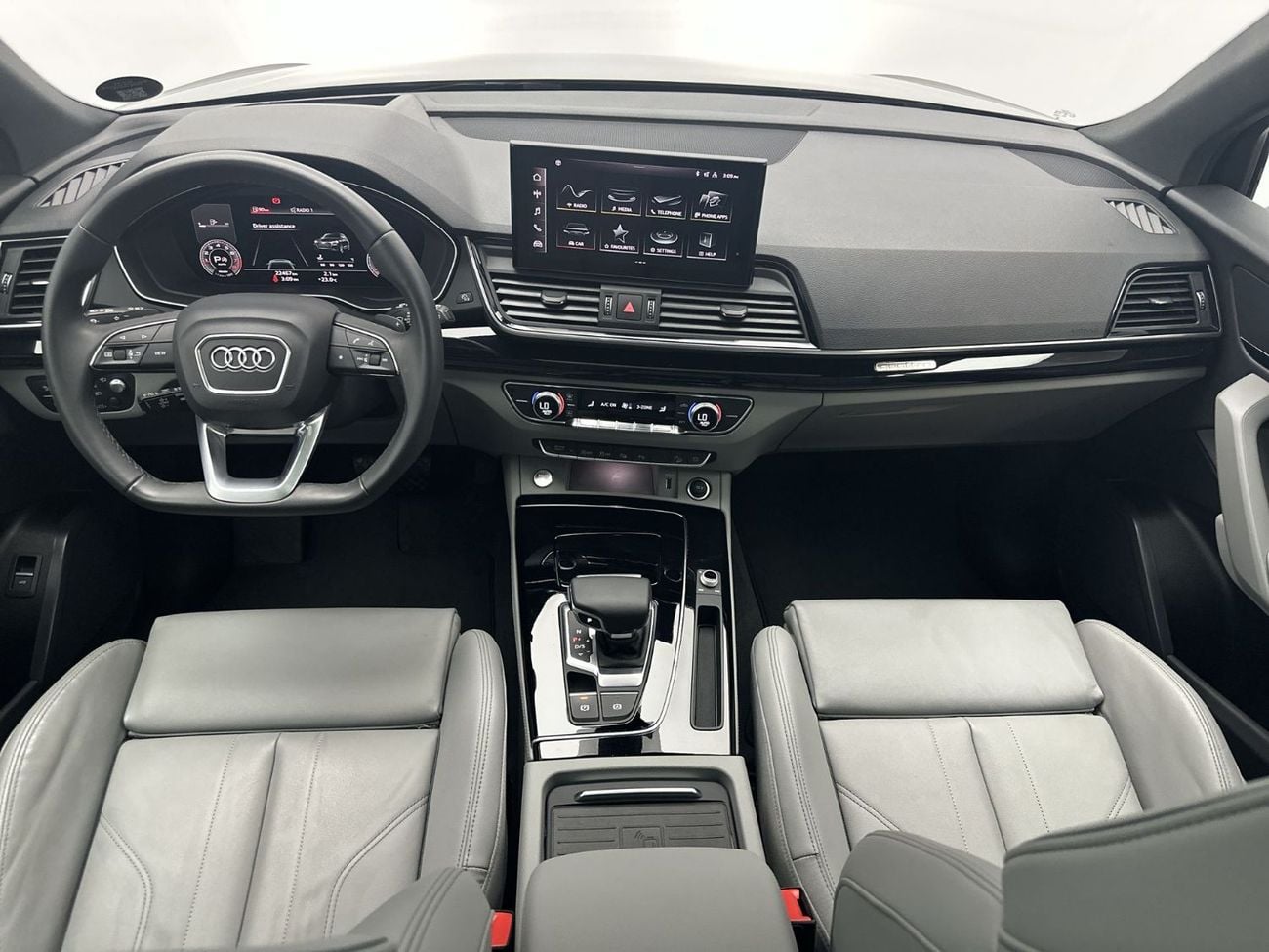 Audi Q5 45 TFSI Quattro Design 2.0L Q5 Sportback S line 45 TFSI quattro 249h (Ref# 44136) - EXCLUSIVE OFFER