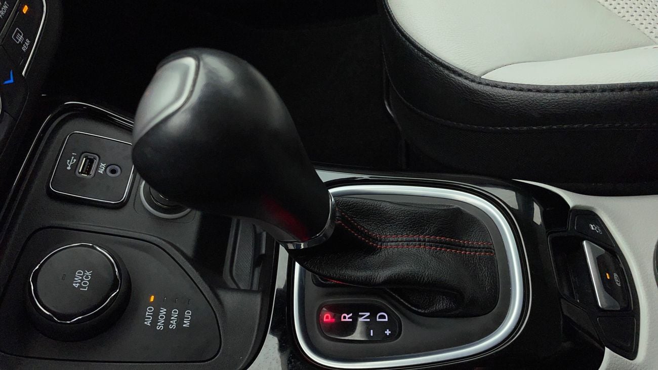 جيب كومباس LIMITED 2.4 | بدون دفعة مقدمة | اختبار القيادة في المنزل