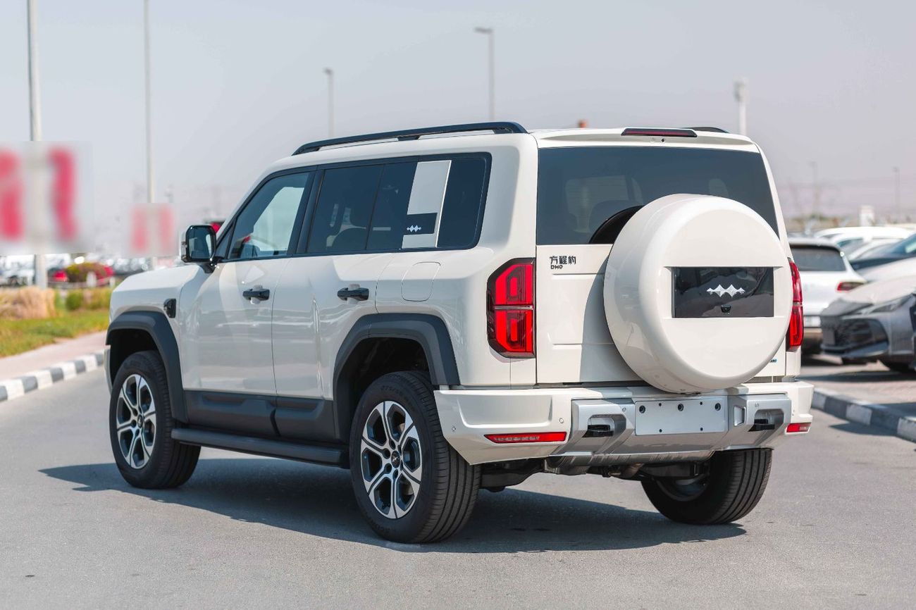 BYD Leopard 5 BYD Leopard 5 Ultra 210 KM 1.5T Without Hydraulic R20 2025