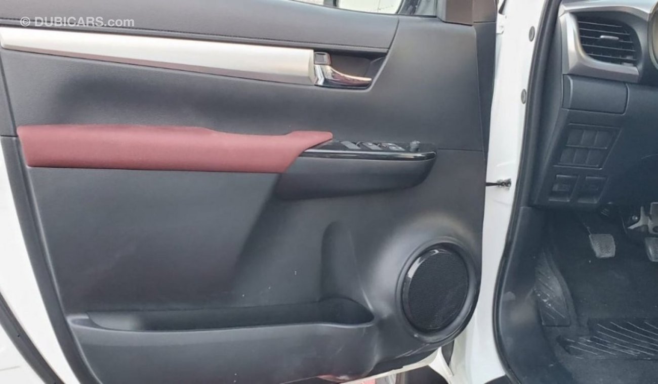 Toyota Hilux Toyota Hilux Pick Up SR5 Double Cabin M/T 22MY 2.4L 4x4 Diesel