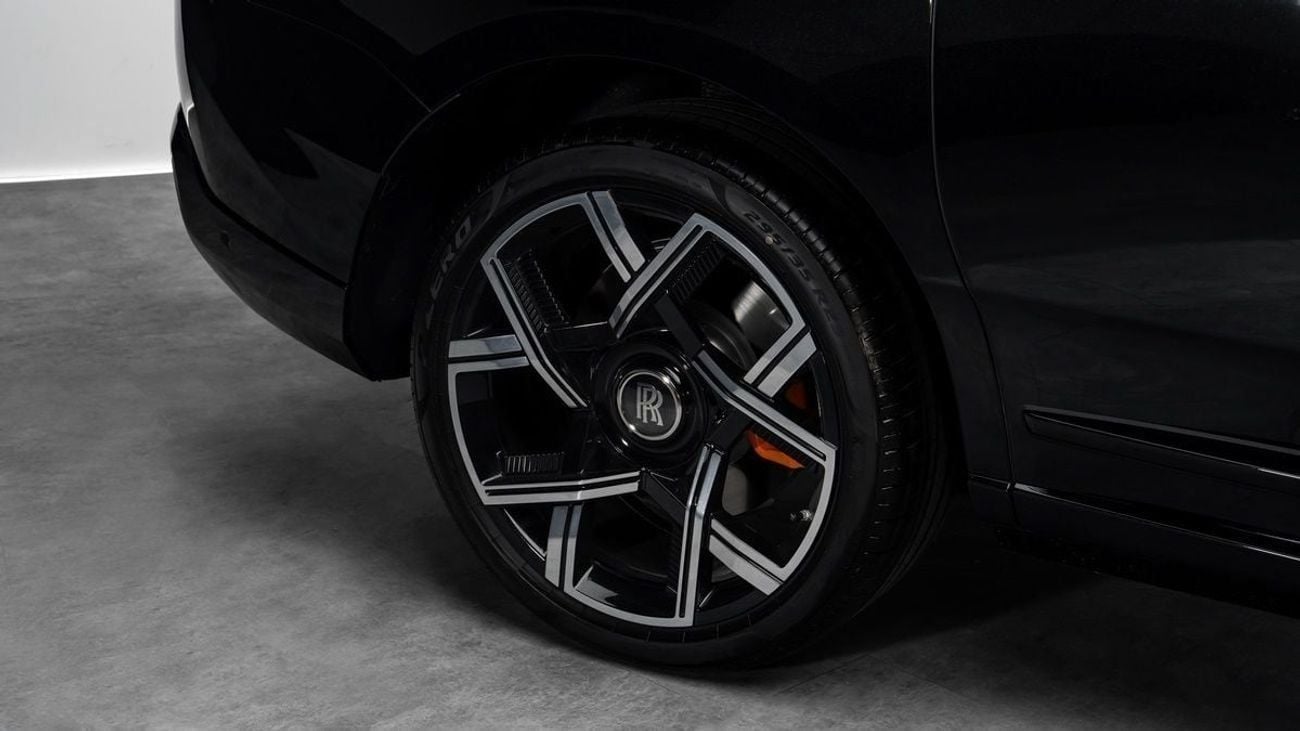 رولز رويس كولينان Black Badge - 2026 - GCC Specs - Under Warranty and Service Contract