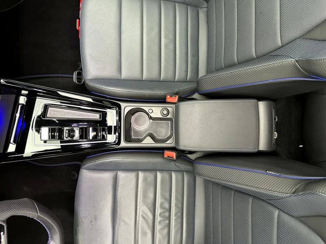 Volkswagen Golf R R 2.0L R