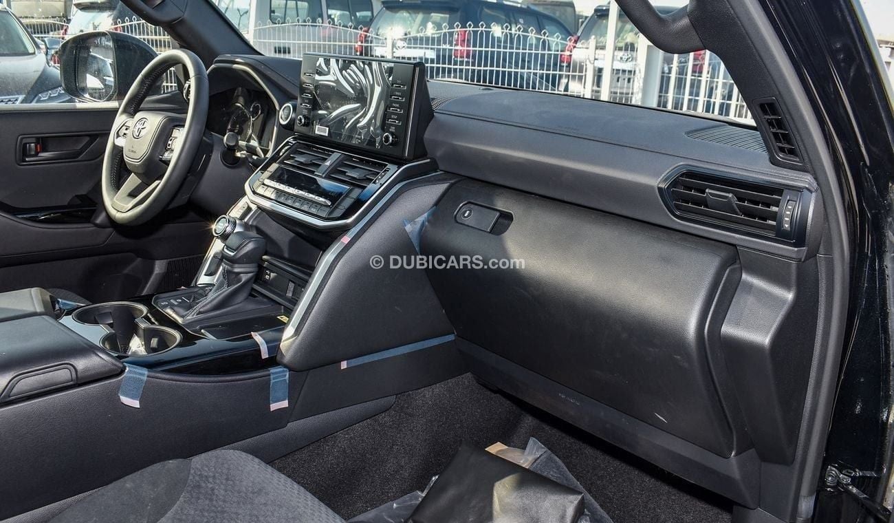 Toyota Land Cruiser Twin Turbo GX.R Fabric Seats Sunroof DVD 7 Seater Alloy Wheels